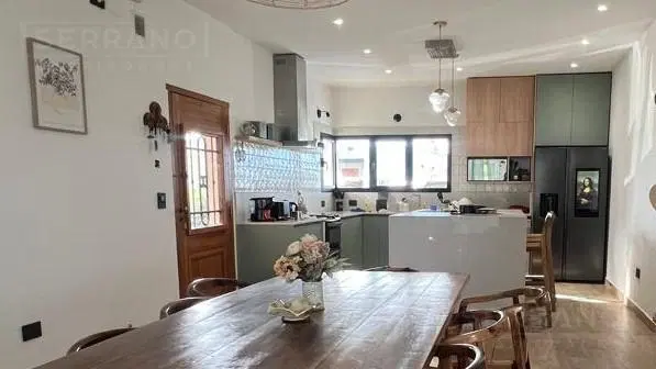 Venta Casa 5 ambientes con Piscina en Barrio Cerrado Los Juncos - Luján 3