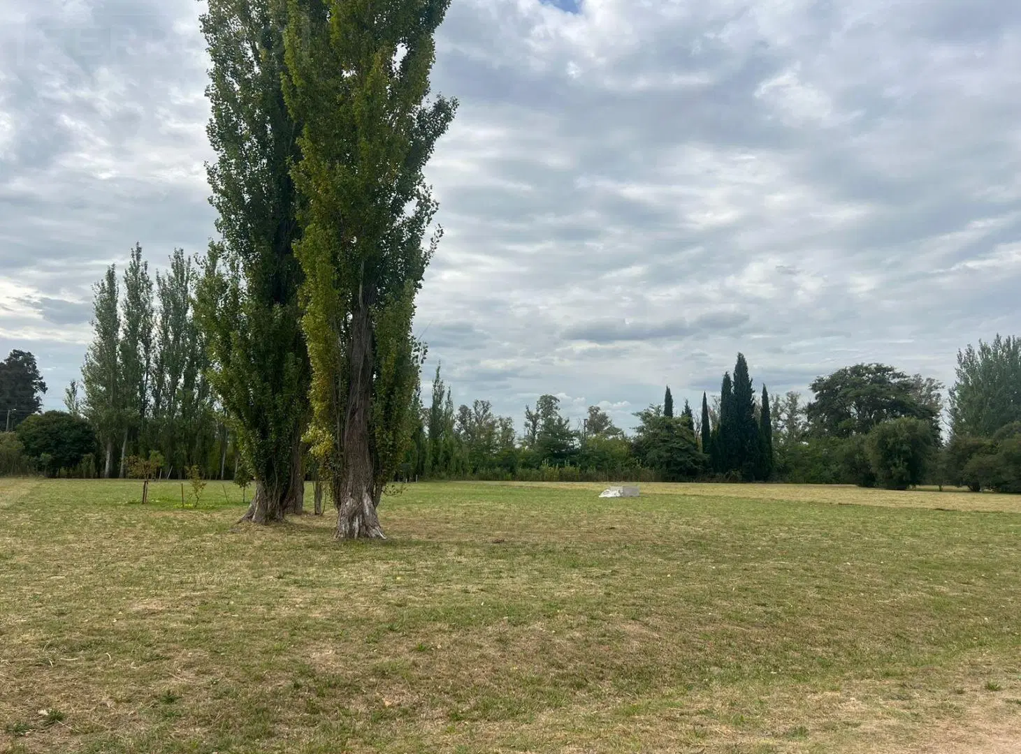 Venta Amplio Lote Barrio Cerrado Los Girasoles De Lujan 3