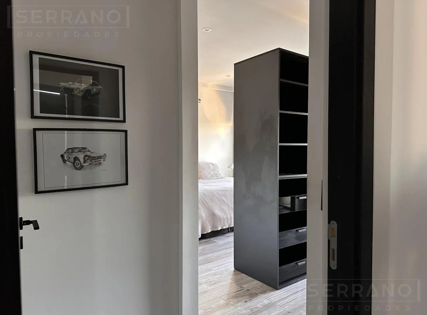 Casa en alquiler con amarra propia y espacio amplio para varios autos en Villanueva 8
