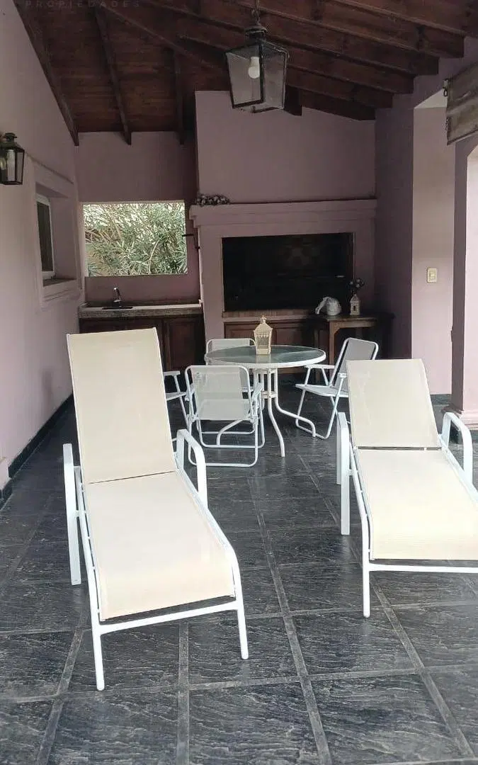 Venta casa 4 ambientes en El Bosque, Campana 4