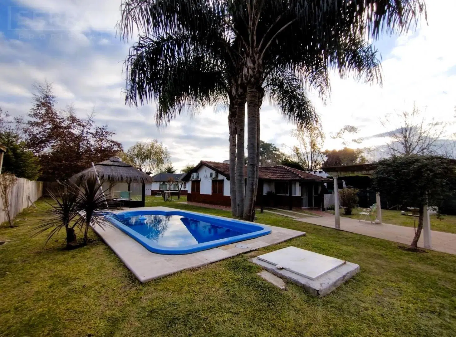 Venta casa 2 dormitorios, pileta, Parque Sakura, Financiación,  Exaltación de la Cruz 3