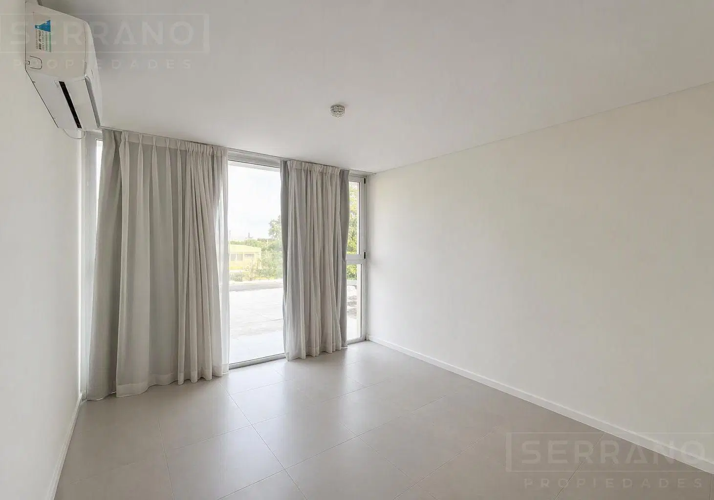 Casa en Alquiler amoblada, 4 ambientes, con pileta - San Sebastian Area 8 2