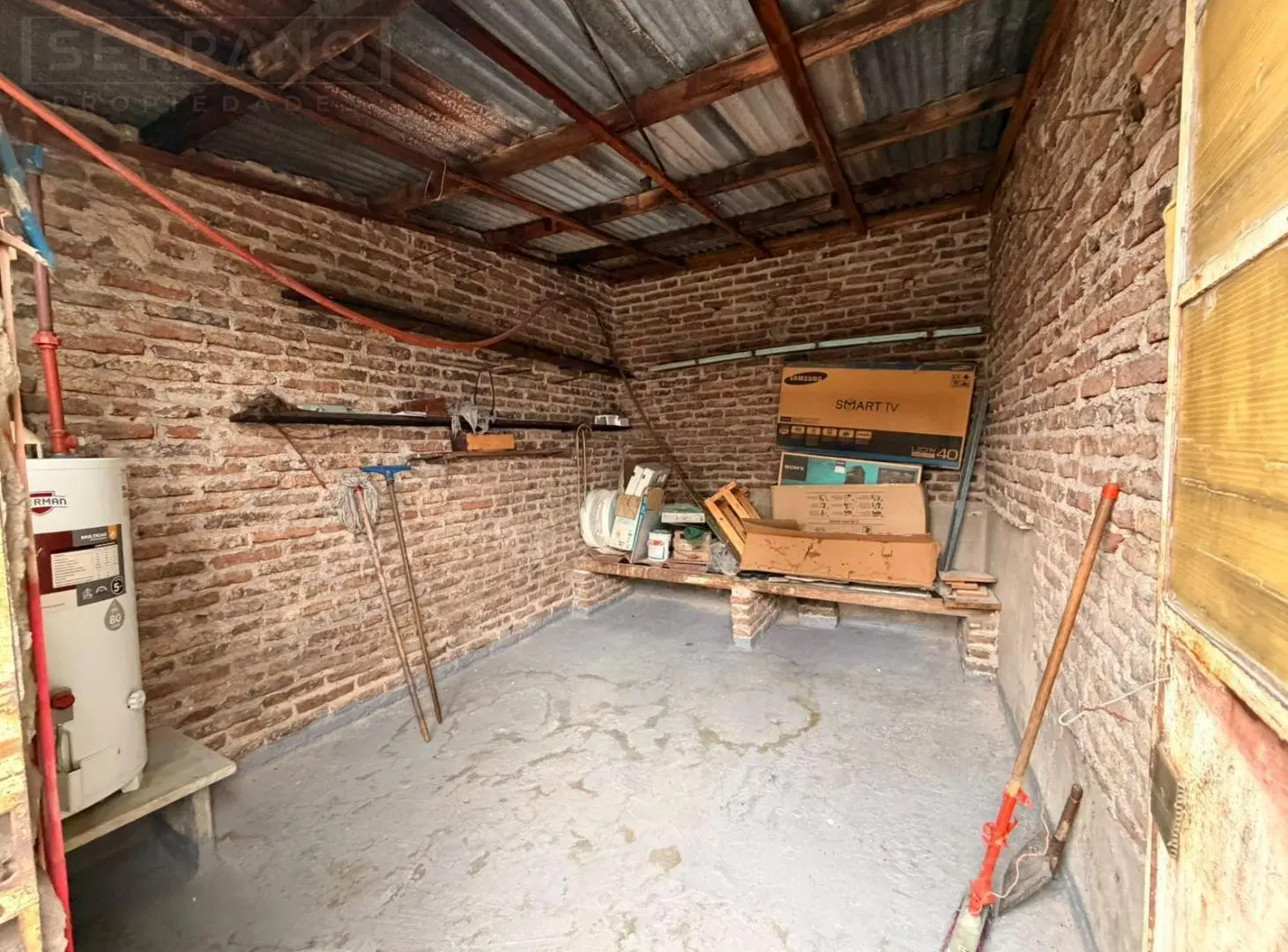 PH en Venta 2 ambientes al fondo con patio y terraza con 2 cuartos en San Martin 2