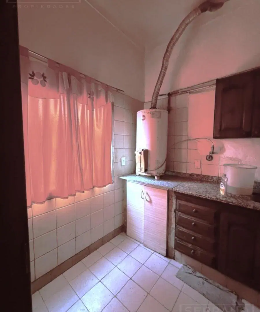 Inmueble en Venta con 3 viviendas local y garaje. Sobre Matheu a 7 de Balbin 8