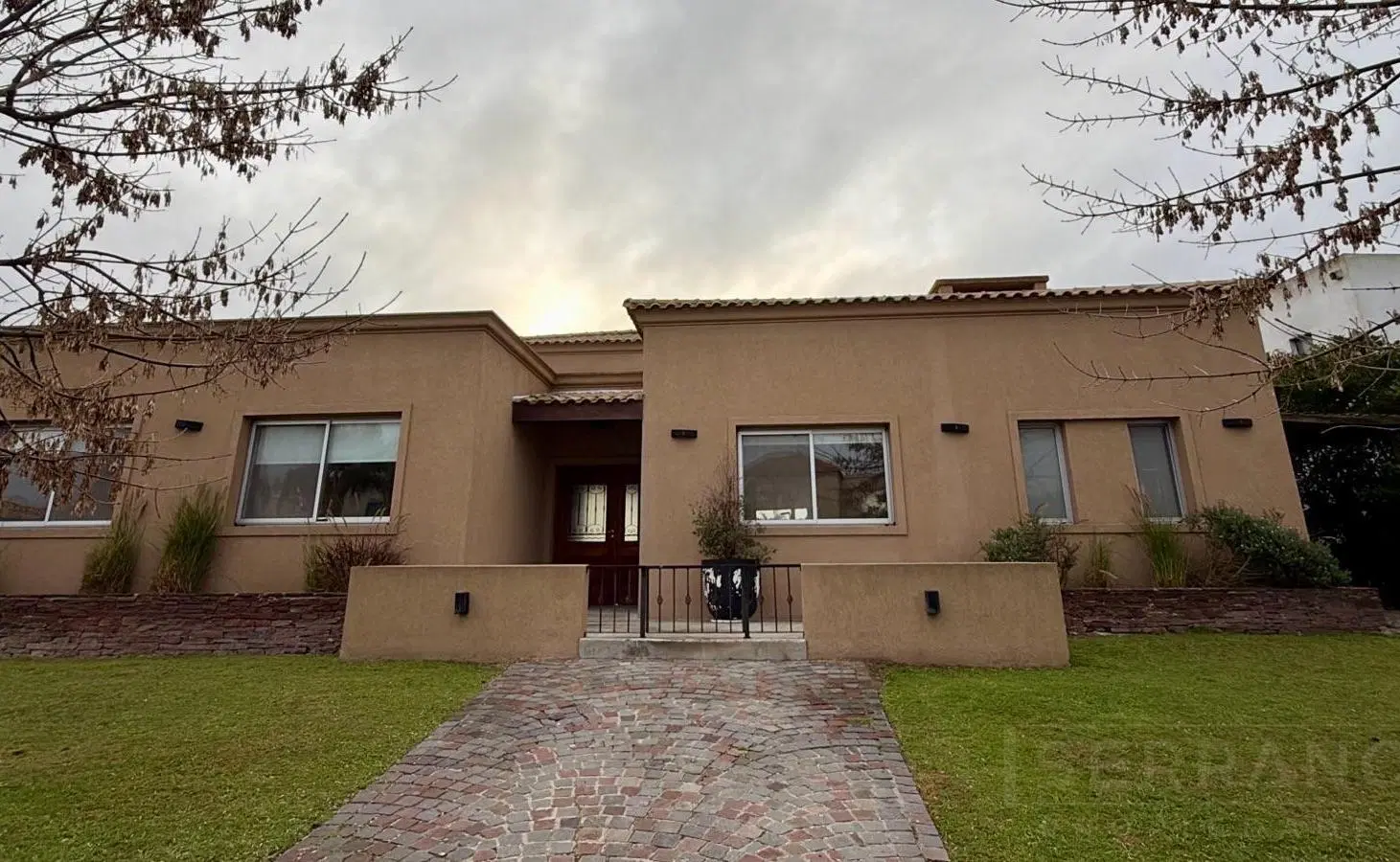 Venta Casa al rio, 4 ambientes, Barrio San Marco, Villanueva, Tigre 1