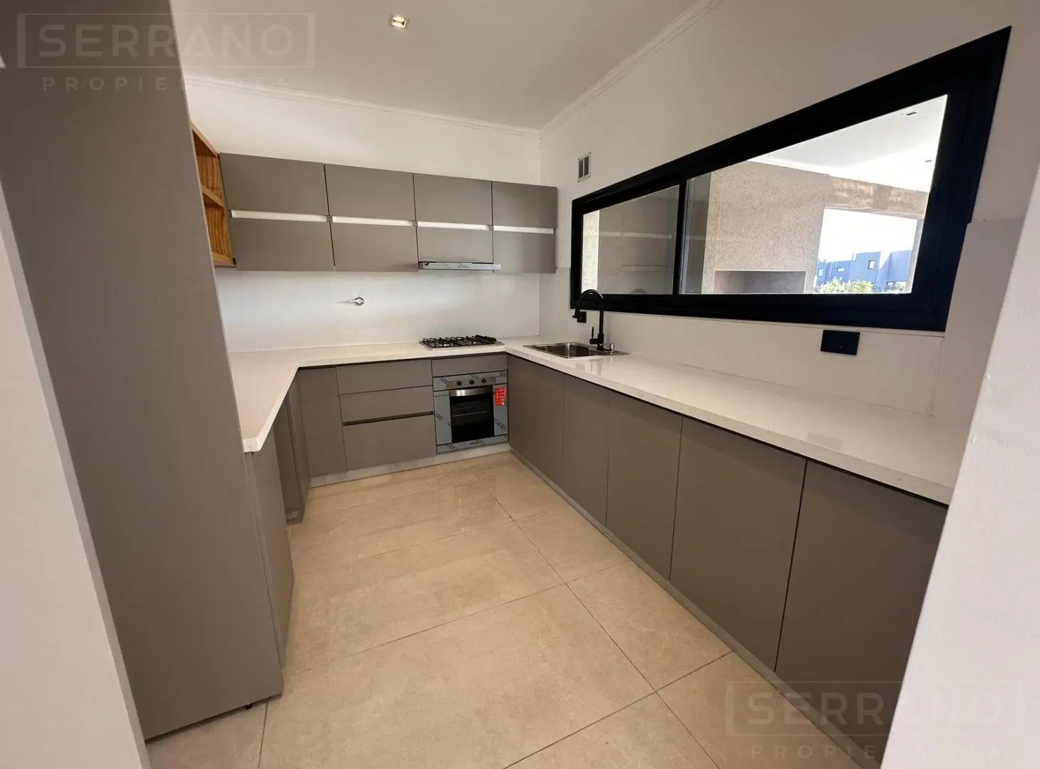 Venta casa 6 ambientes a estrenar en el barrio San Pablo, Pilar 2
