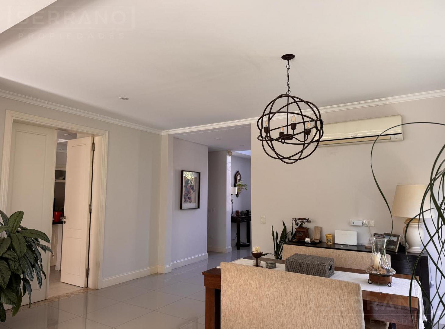 Foto de Venta Casa de 3 dormitorios, suite, dependencias, Barrio Los Lagos, Nordelta, imagen 2