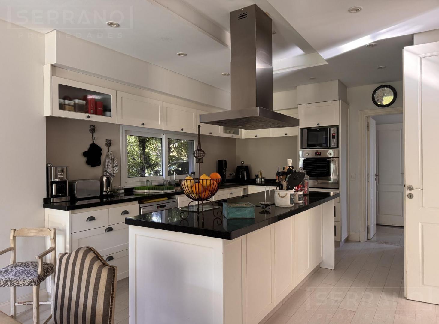 Foto de Venta Casa de 3 dormitorios, suite, dependencias, Barrio Los Lagos, Nordelta, imagen 5
