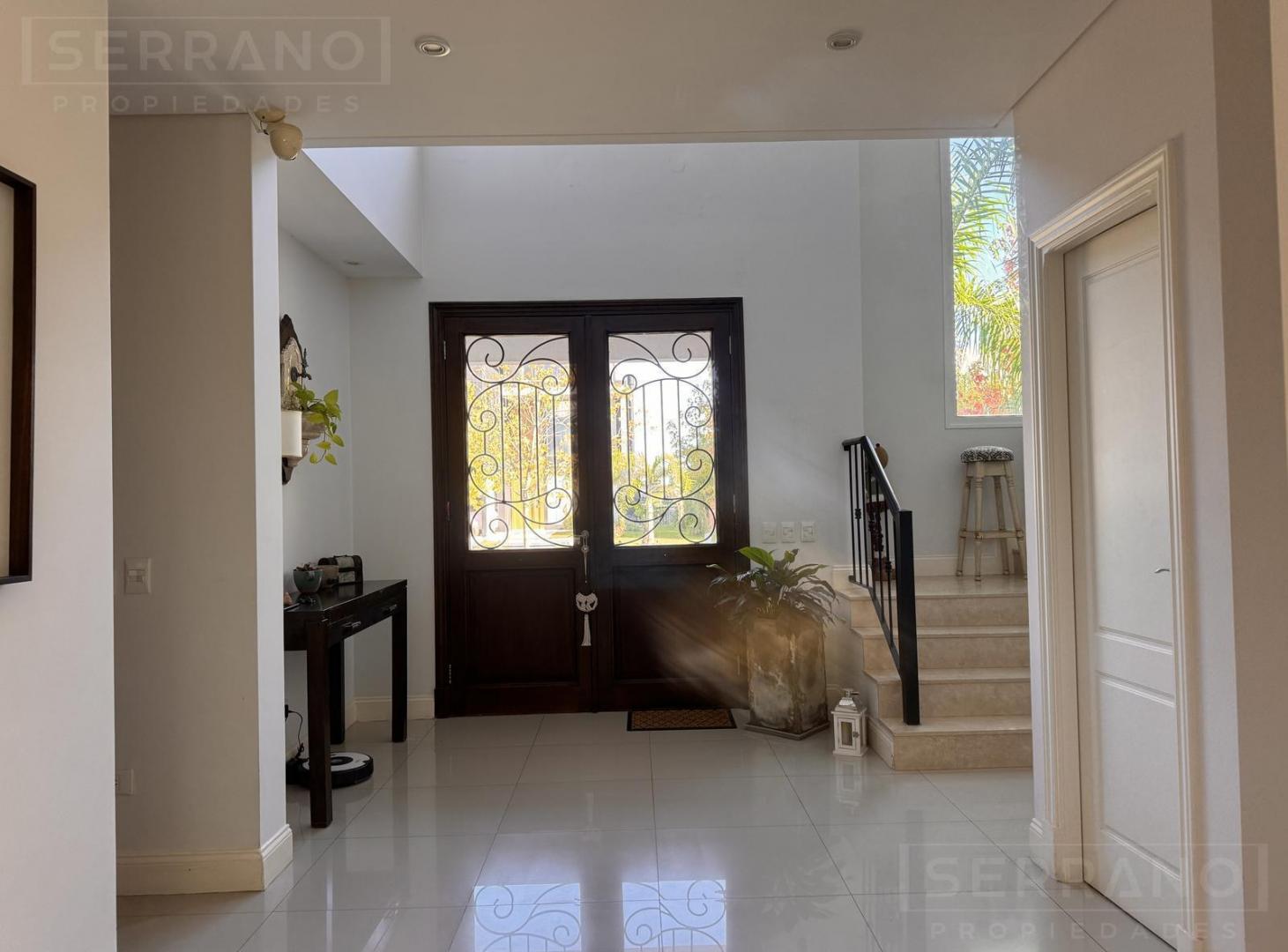 Foto de Venta Casa de 3 dormitorios, suite, dependencias, Barrio Los Lagos, Nordelta, imagen 4