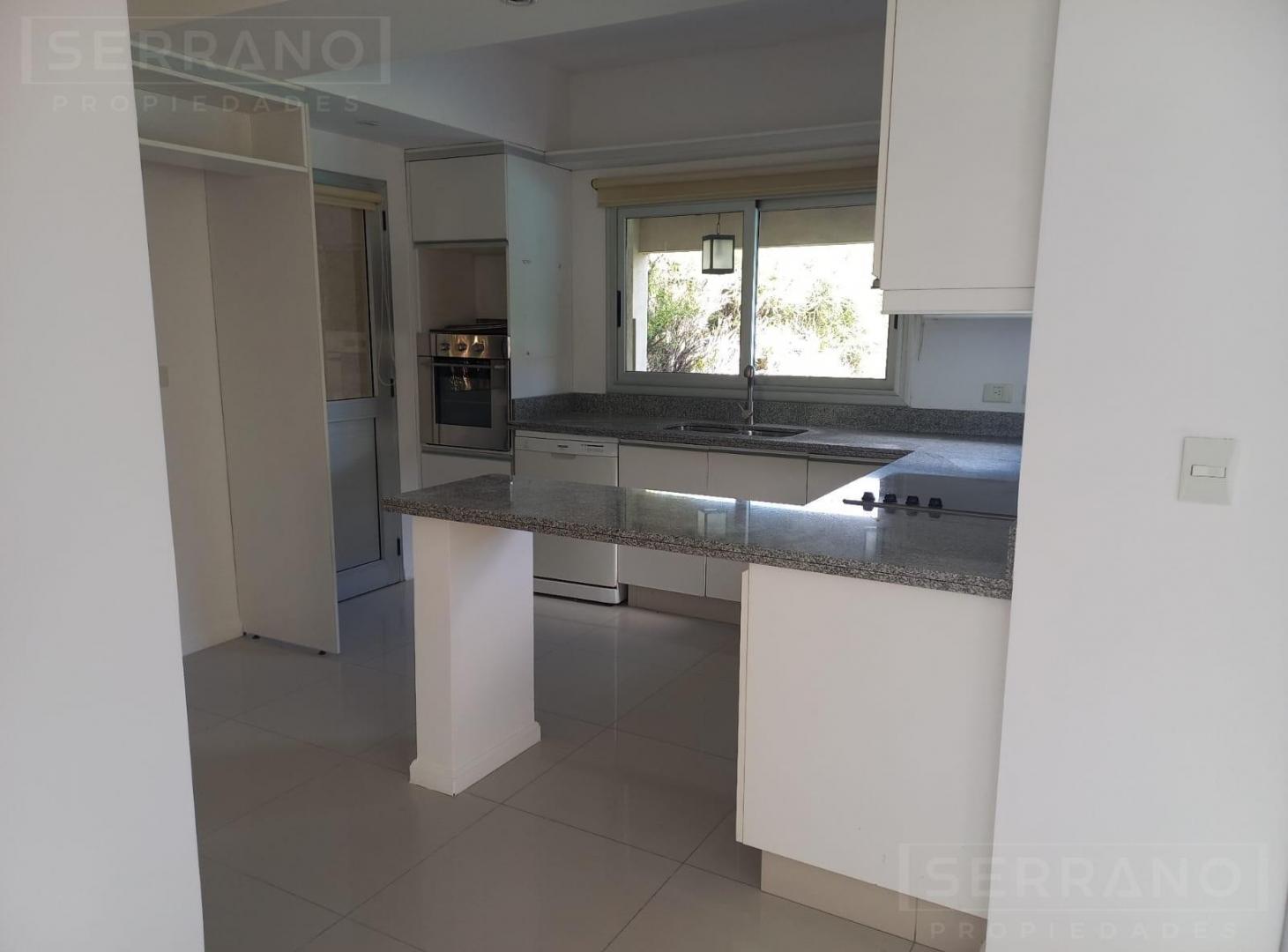 Foto de Alquiler casa 5 ambientes a la laguna en los Sauces, Nordelta, imagen 3
