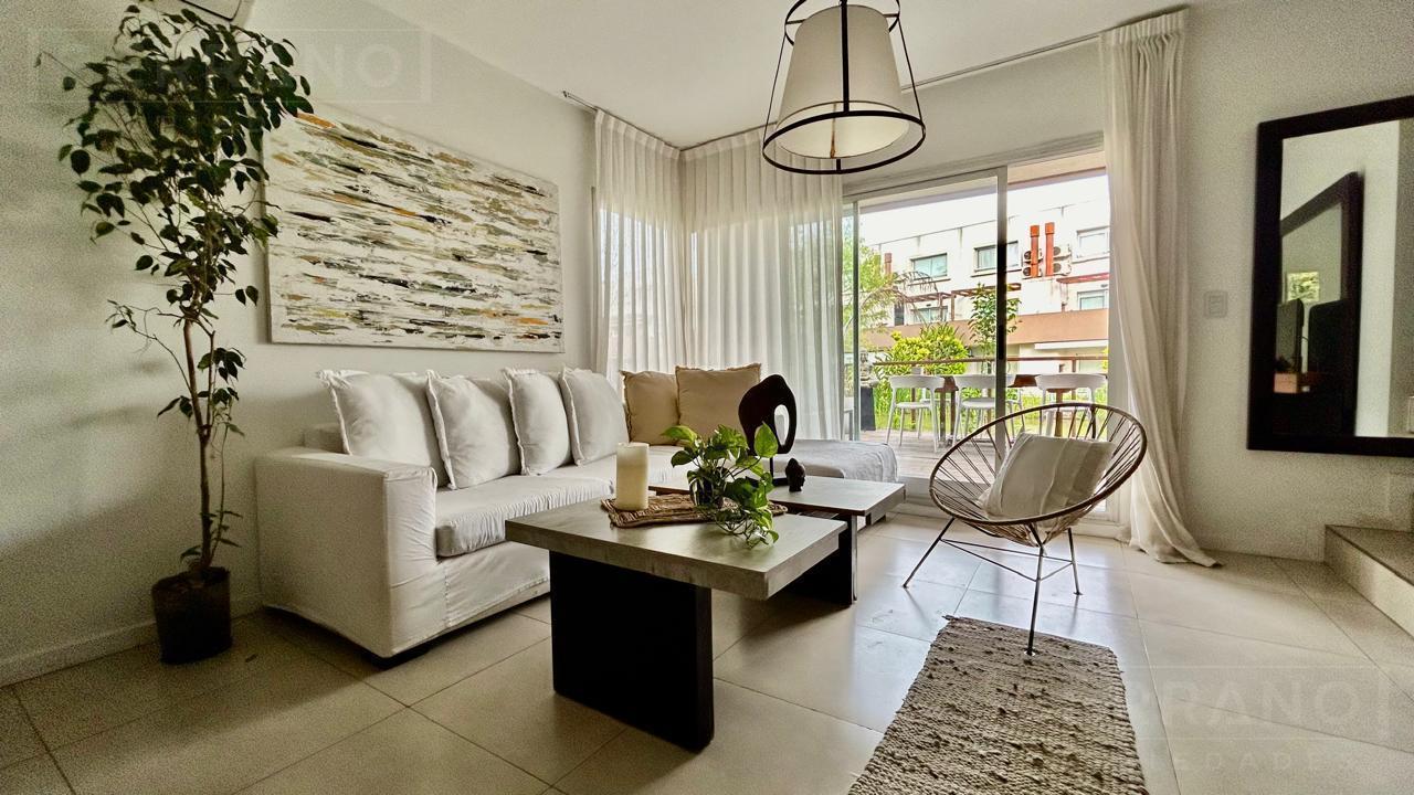 Foto de Venta Triplex de 3 dormitorios sobre al agua en Sendero, Nordelta., imagen 4