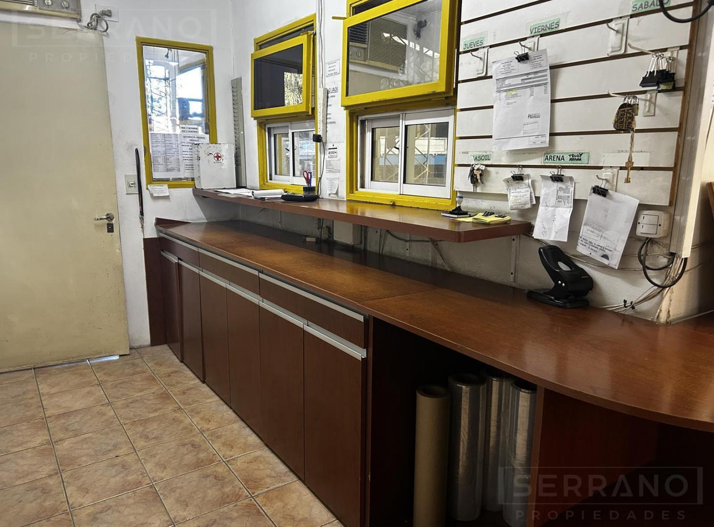 Foto de Venta Galpón con local, oficinas y terreno. 1200 m en Jose Leon Suarez, imagen 5