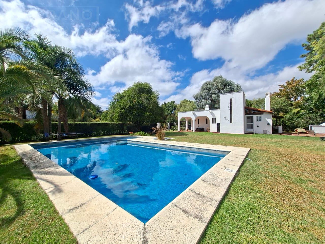 Foto de Venta casa 3 dorm, 2 baños, lote de 1460 m2 en Parque Sakura, Exaltacion de la Cruz. Apta Credito, imagen 1