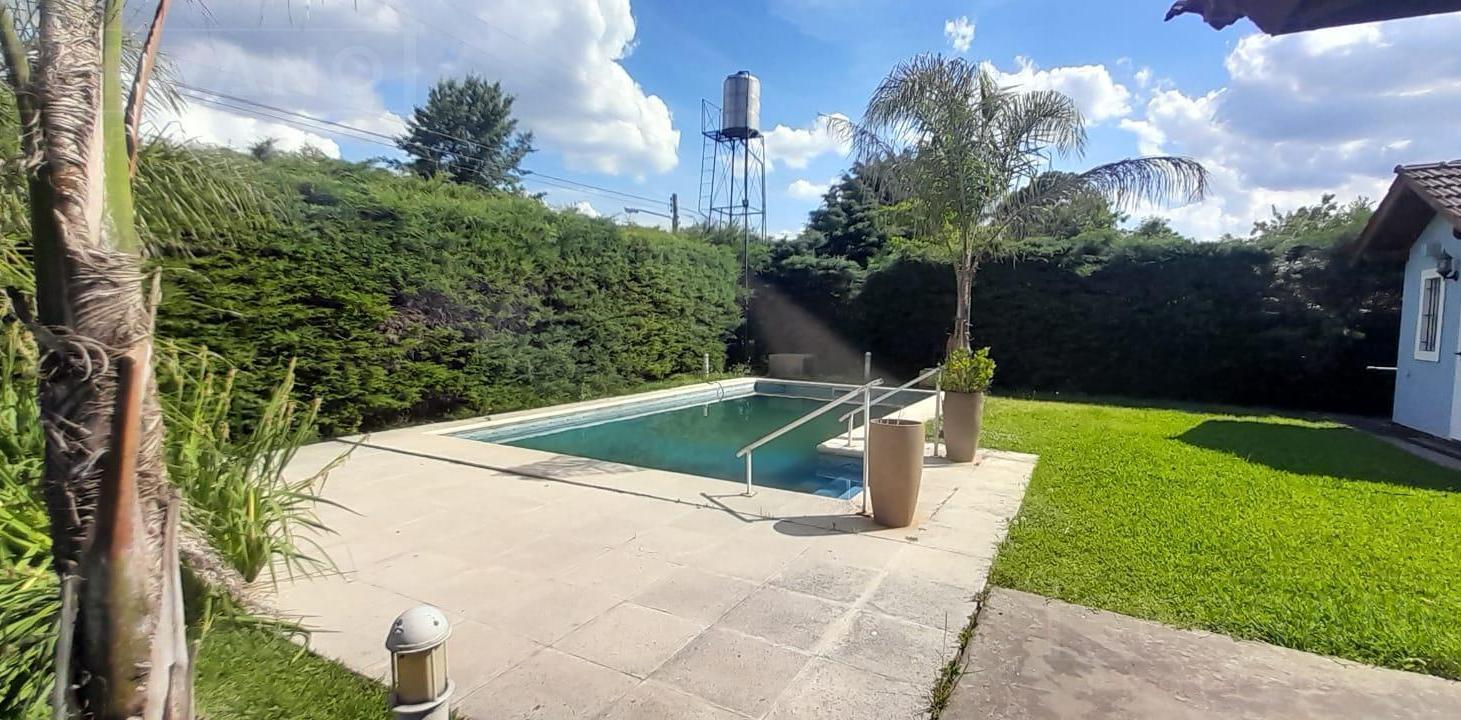 Foto de Venta Casa, quincho y pileta, Parque Sakura, Exaltacion de la Cruz, imagen 3