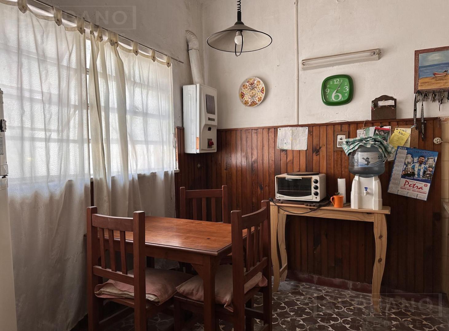 Foto de PH en venta de 4 ambientes con patio ideal para refaccionar en San, imagen 3