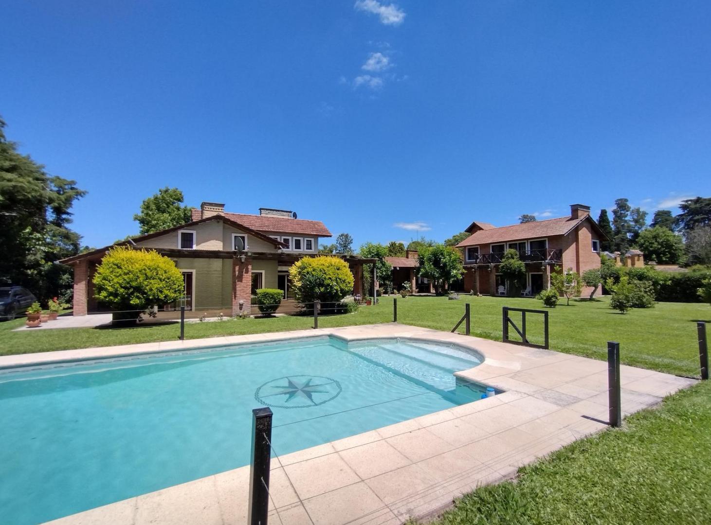 Foto de Venta. 2 Casas Sobre Lote De 1.900 M2. Quincho Y Pileta. El Remanso, imagen 1