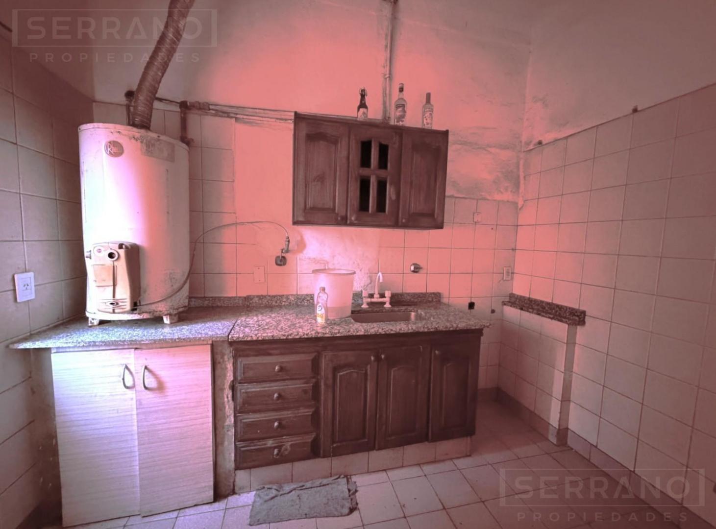 Foto de Inmueble en Venta con 3 viviendas local y garaje. Sobre Matheu a 7 de, imagen 3