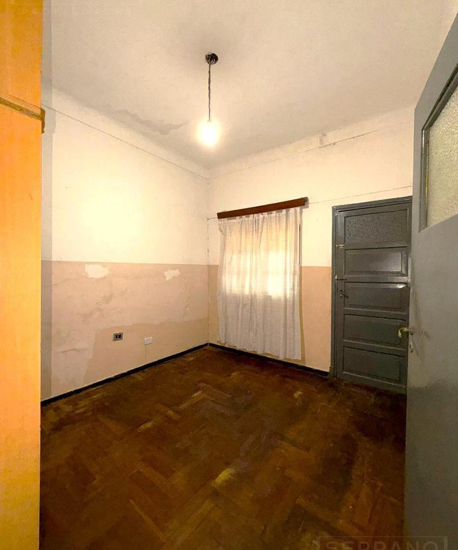 Foto de Inmueble en Venta con 3 viviendas local y garaje. Sobre Matheu a 7 de, imagen 4