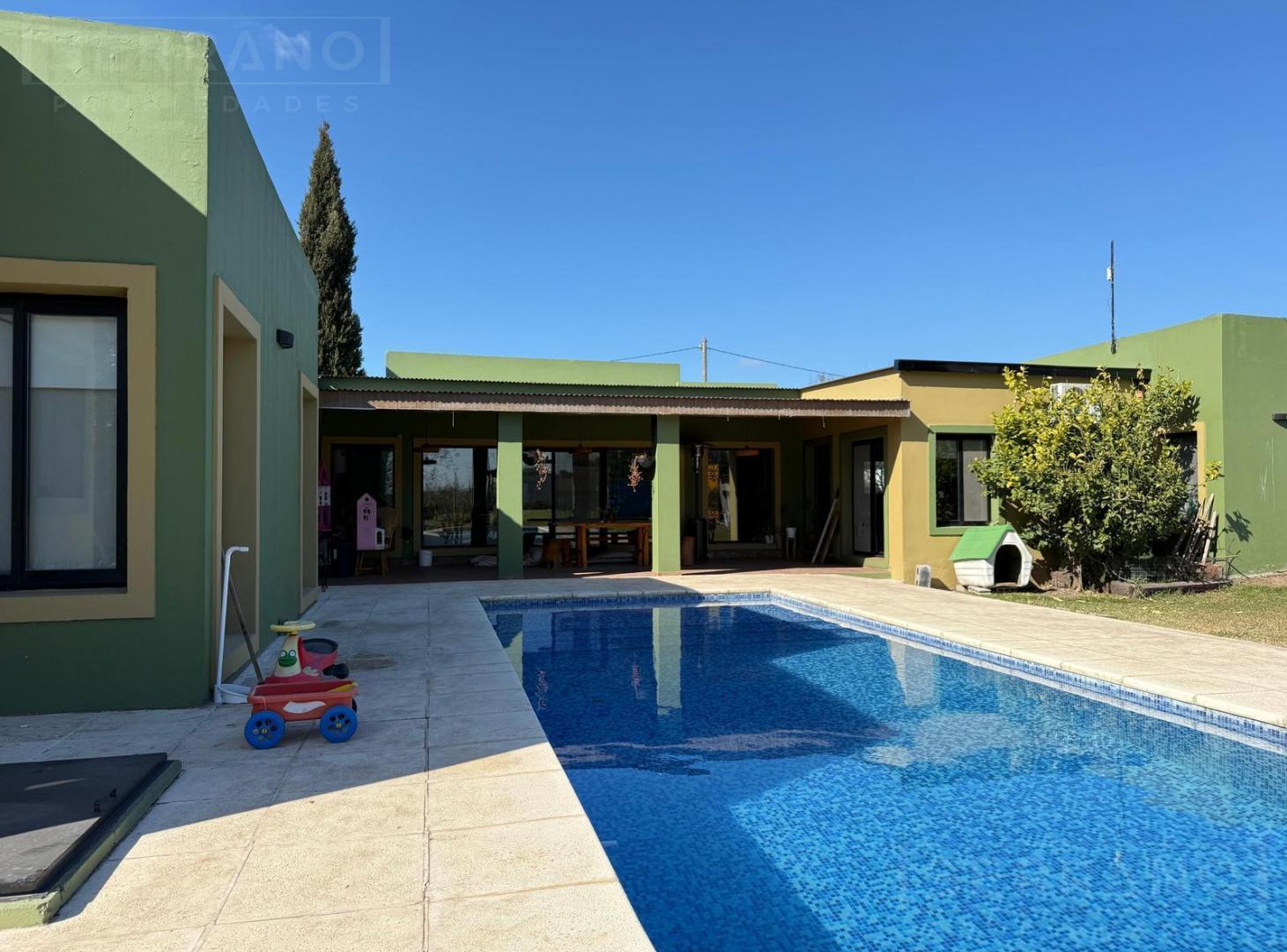 Foto de Venta casa 3 dormitorios, suite, pileta en Barrio Amancay, Fatima, Pilar, imagen 1