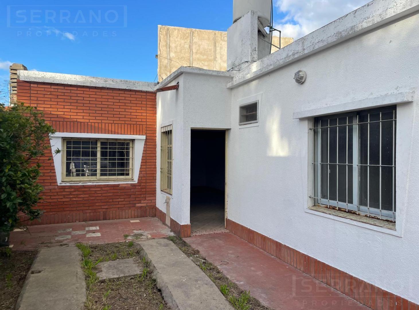 Foto de Venta casa 5 ambientes, con jardin y parrilla, Apta credito - Escobar, imagen 2