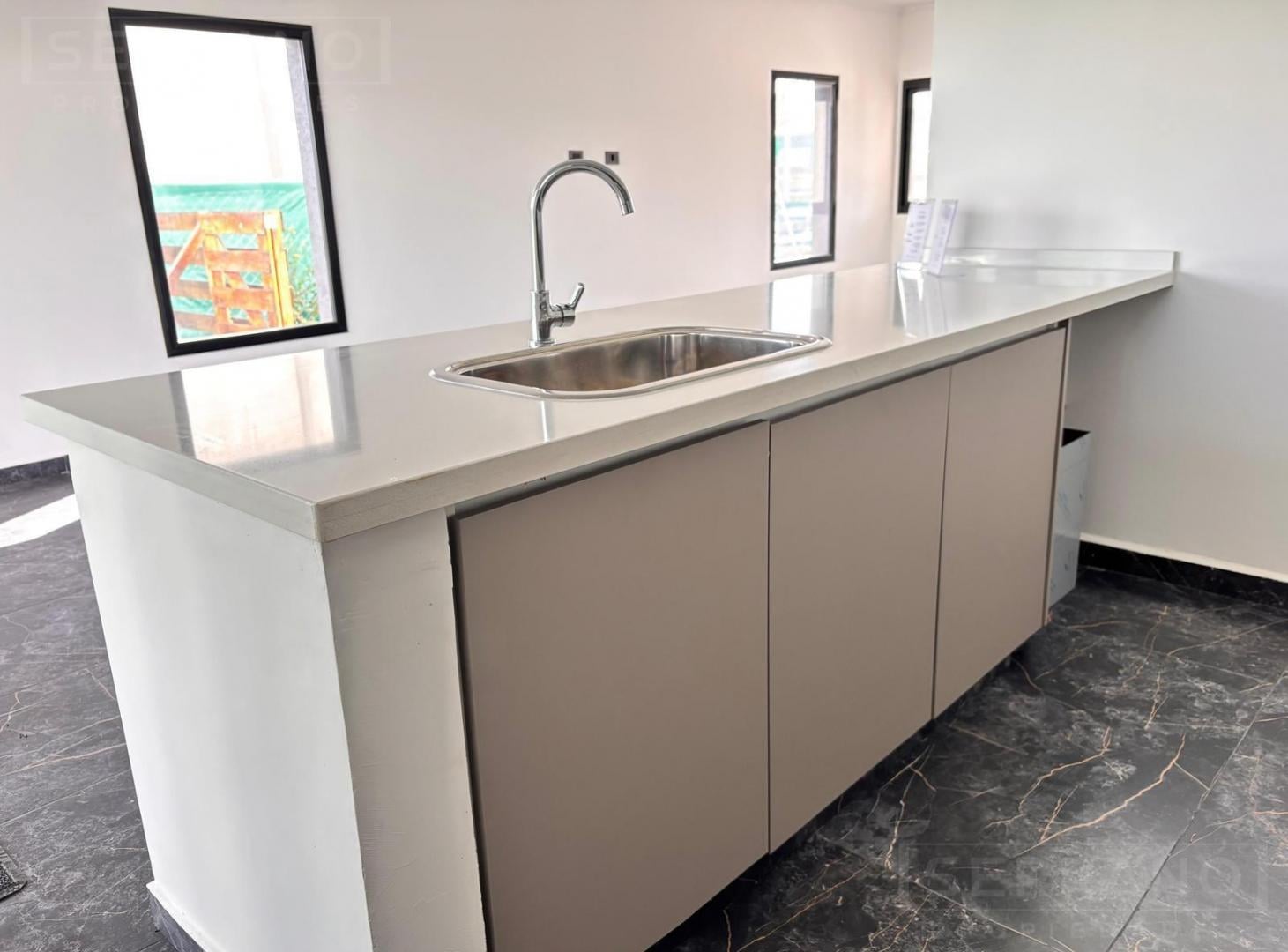 Foto de Venta Casa en Barrio San Pablo de 5 ambientes sobre terreno de 510m2, imagen 4