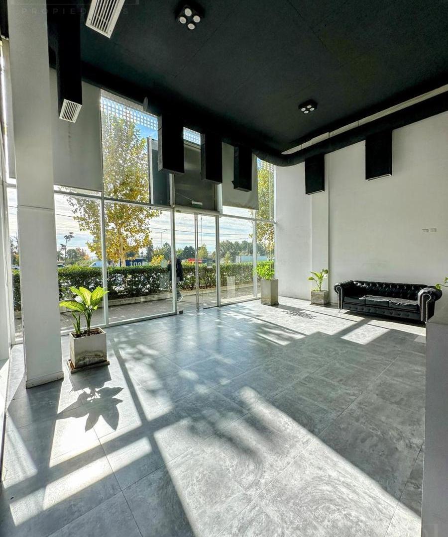 Foto de Local comercial a la Venta Paralelo 50 ubicado en colectora Panmericana, imagen 3