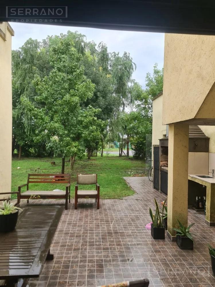 Foto de Casa en venta, 5 domitorios, Barrio Los robles, Haras Santa Maria, imagen 1