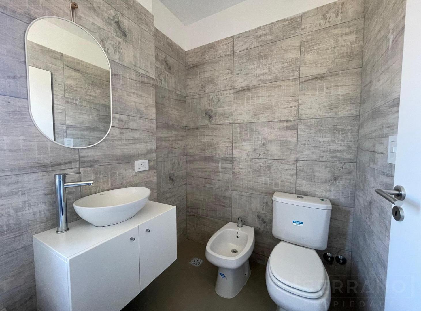 Foto de Casa 4 ambientes , 3 dormitorios en DECS Tortugas – Jardín, parrilla y, imagen 5