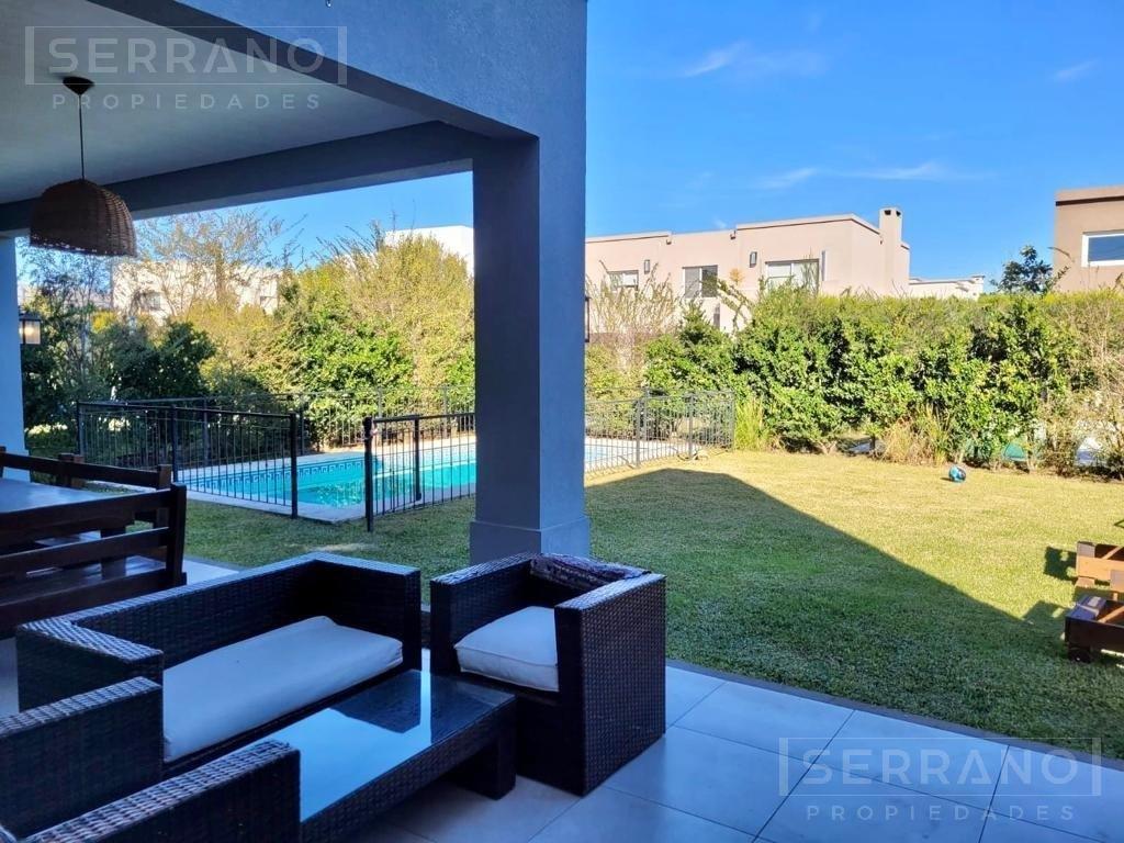 Venta con renta, hermosa casa en lote interno, de 3 dormitorios, piscina, Los Lagos, Nordelta