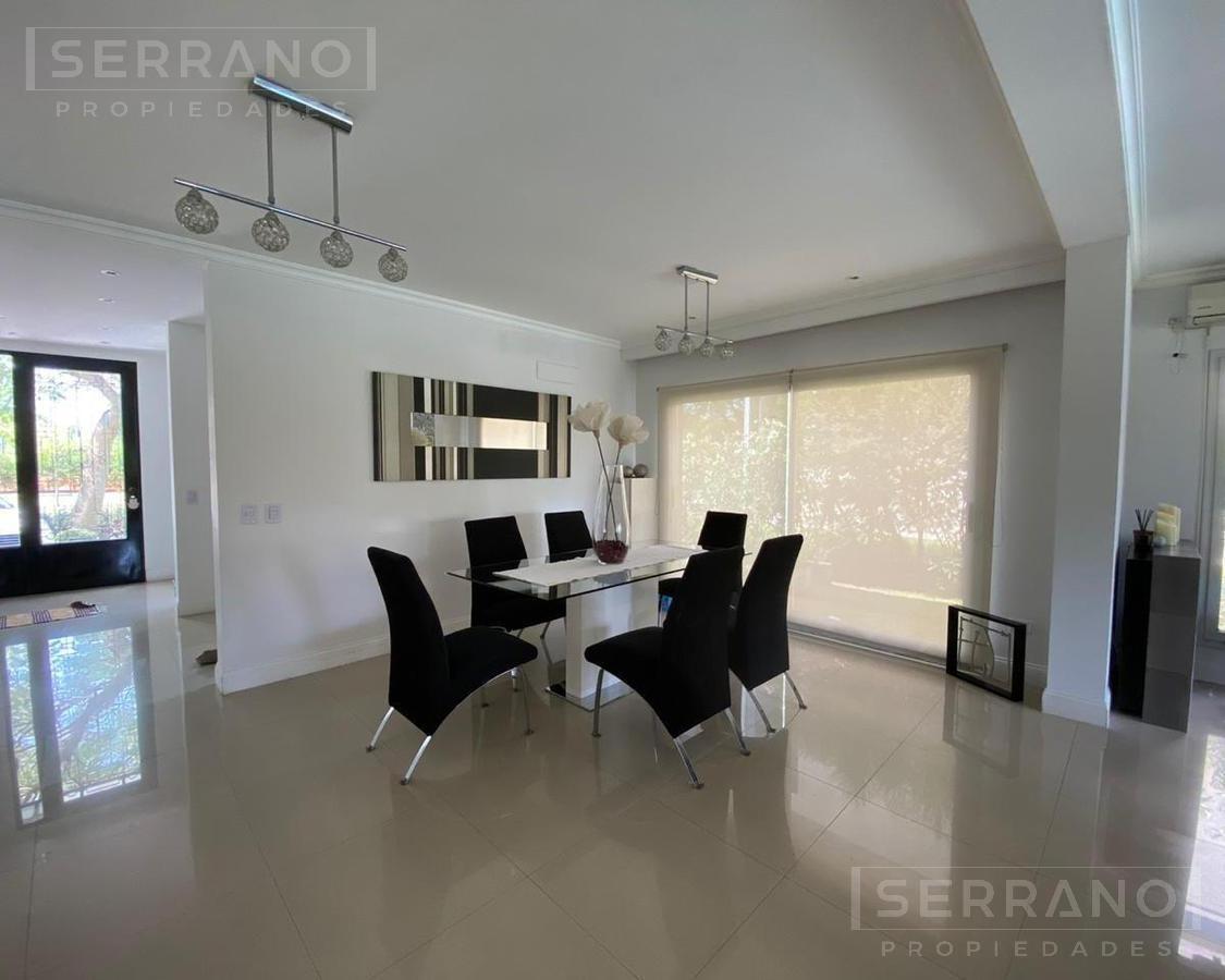 Foto de Venta con renta, hermosa casa en lote interno, de 3 dormitorios, imagen 2