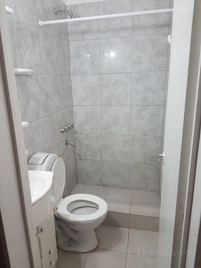 Foto de Venta o permuta casa 3 amb con excelente ubicación. Lanusse, imagen 3