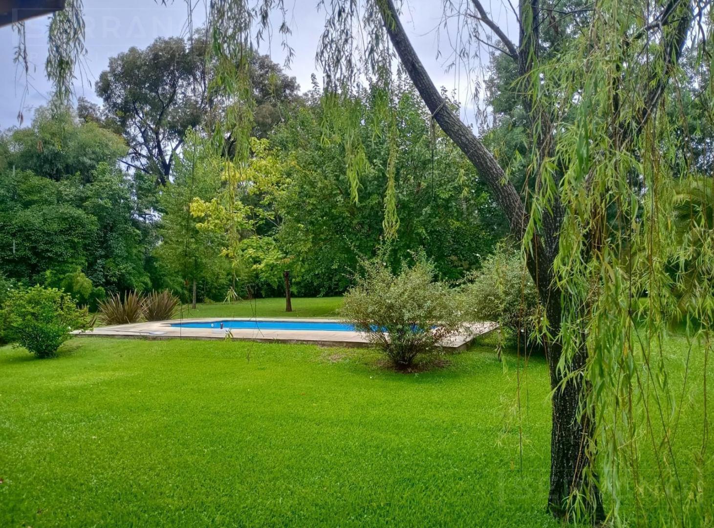 Foto de Venta Casa 4 amb sobre lote de 2.530 m2, pileta, Comarca del Sol, imagen 3