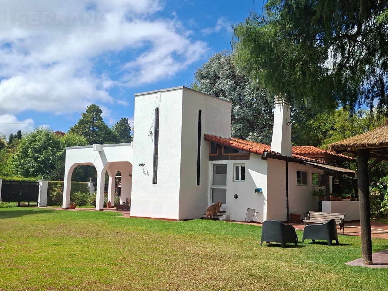 Foto de Venta casa 3 dorm, 2 baños, lote de 1460 m2 en Parque Sakura, imagen 2