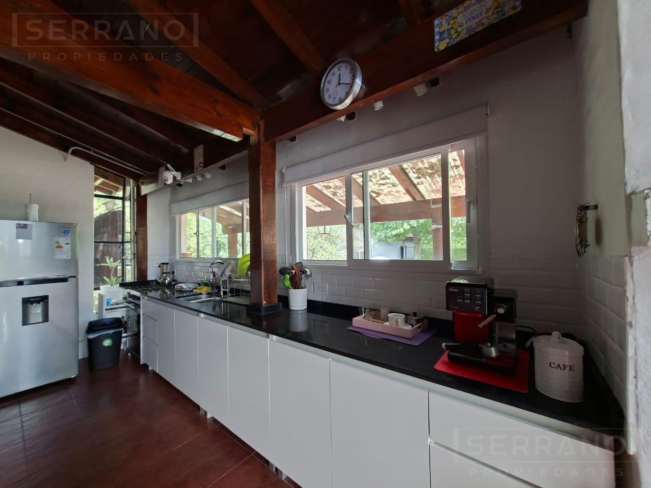 Foto de Venta casa 3 dorm, 2 baños, lote de 1460 m2 en Parque Sakura, imagen 3