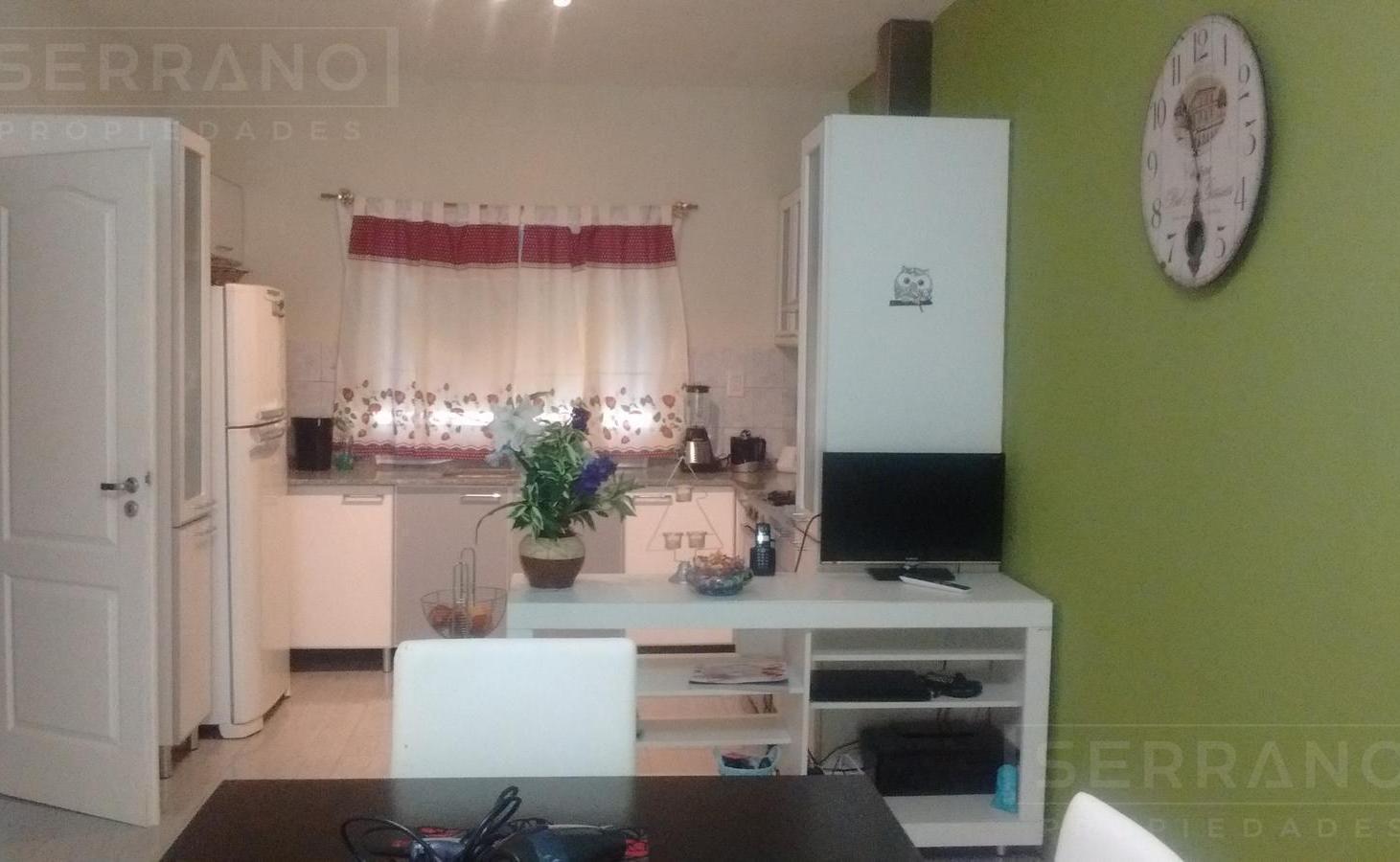 Foto de Venta Casa 3 ambientes, casa de huéspedes, Moreno al 800, Exaltación de, imagen 3