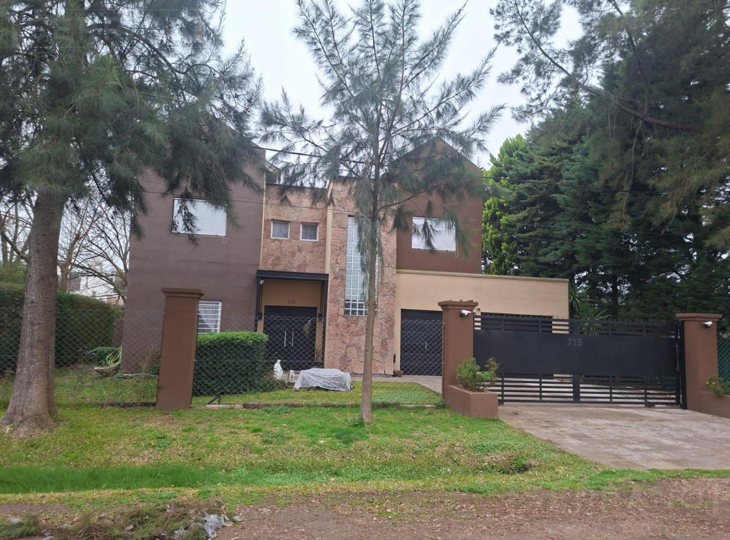 Foto de Venta Casa 3 ambientes, casa de huéspedes, Moreno al 800, Exaltación de, imagen 1