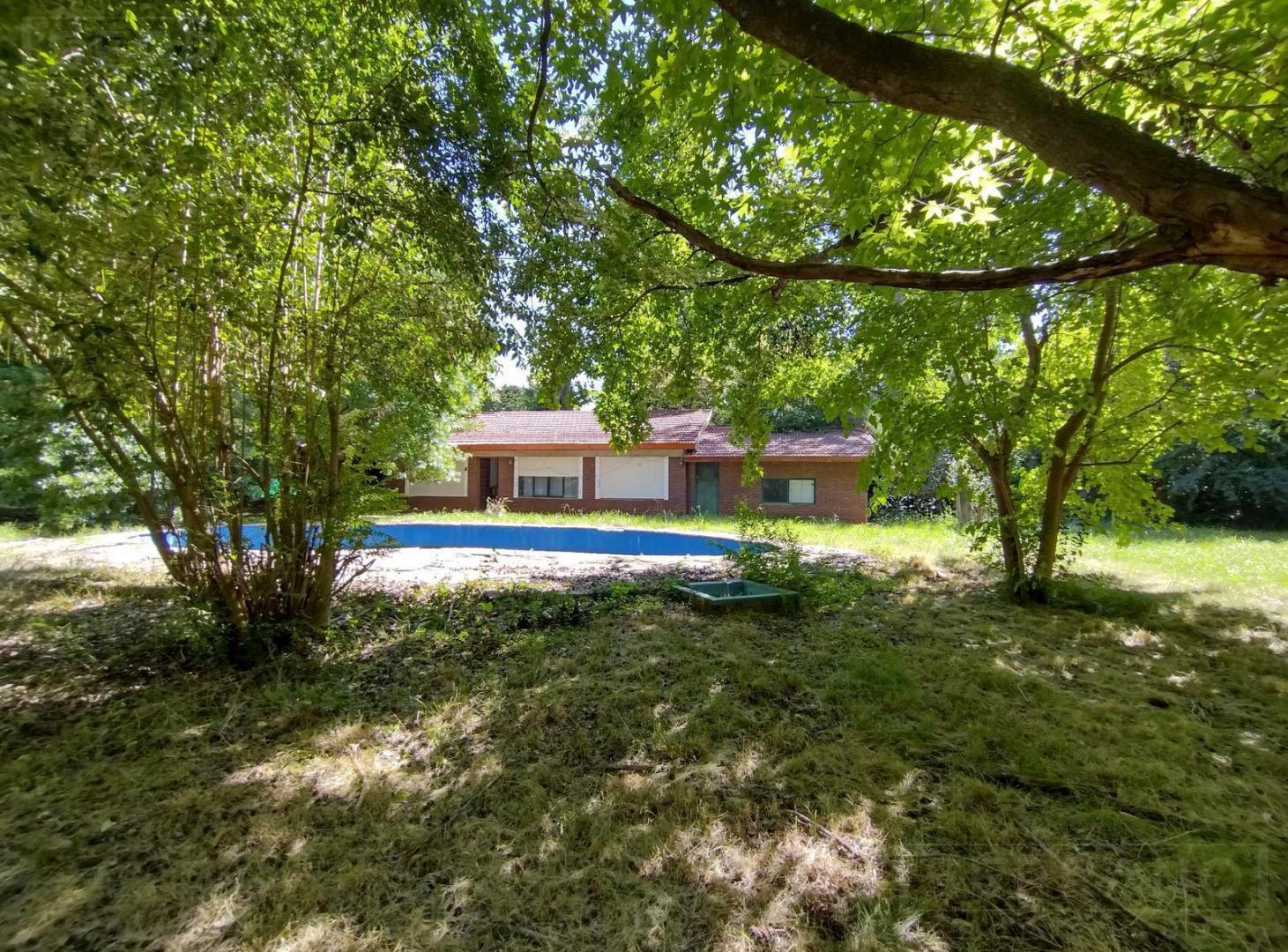 Foto de Venta Casa a refaccionar 4 ambientes, lote de 1460 m2, imagen 2