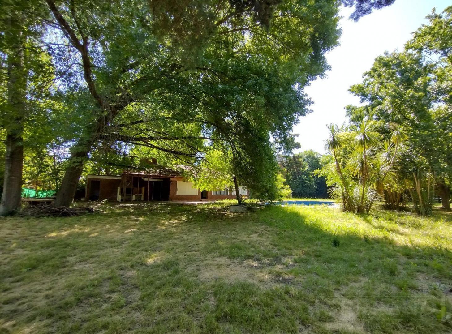 Foto de Venta Casa a refaccionar 4 ambientes, lote de 1460 m2, imagen 1