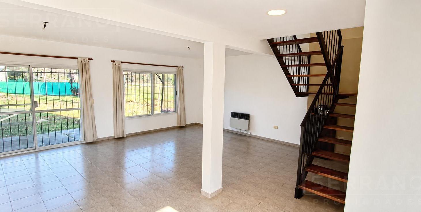 Foto de Venta casa 4 ambientes, 3 baños, Barrio Parque Sakura, Exaltación de la, imagen 3