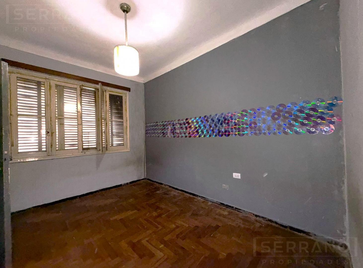 Foto de Inmueble en Venta con 3 viviendas local y garaje. Sobre Matheu a 7 de, imagen 3