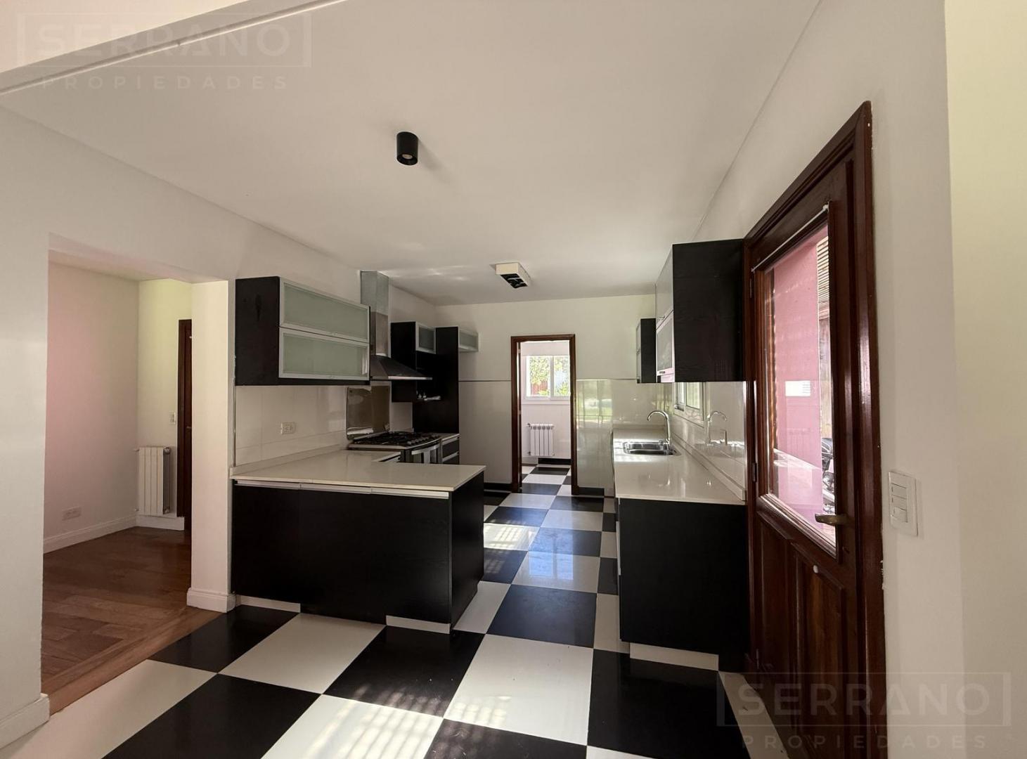 Foto de Alquiler Casa 4 ambientes con escritorio y lavadero en Santa Teresa, imagen 2