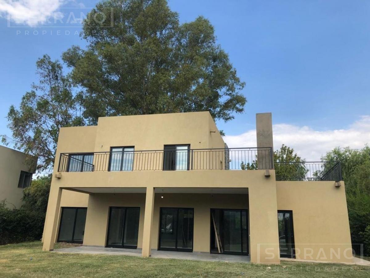 Foto de Casa en Venta en barrio Eucaliptos Haras Santa Maria, Escobar, imagen 1