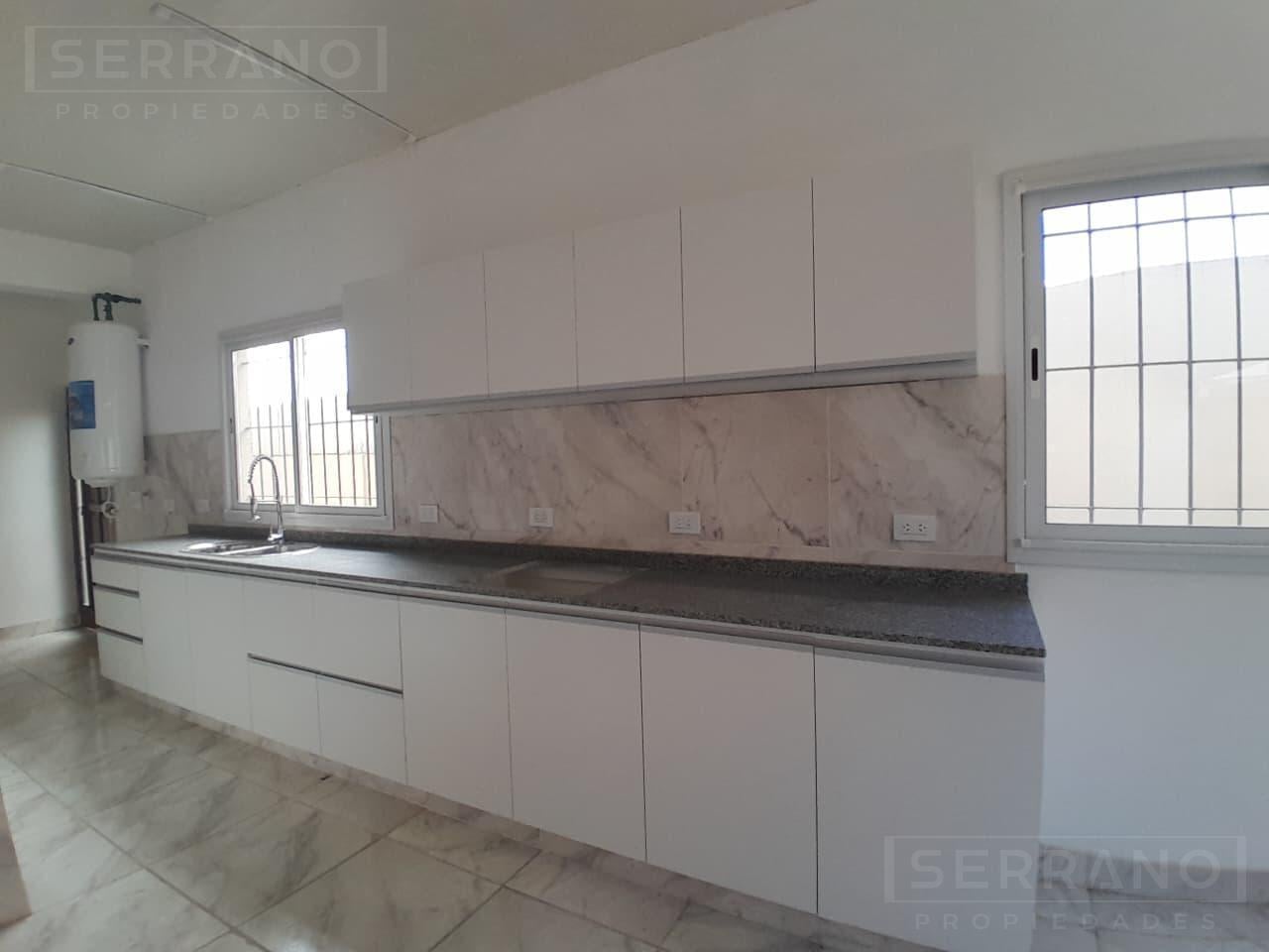 Foto de Venta casa 6 ambientes en Centro de Benavidez, imagen 1
