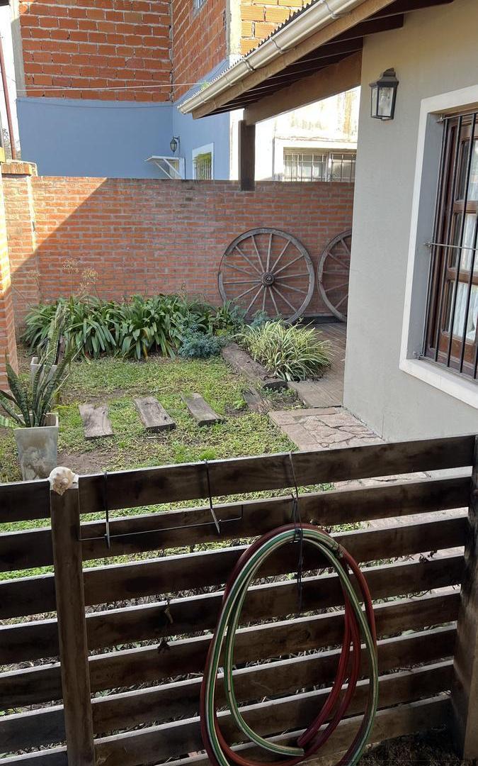 Foto de Venta casa 4 ambientes en Pilar, cerca de Autop. Panamericana, apta, imagen 1