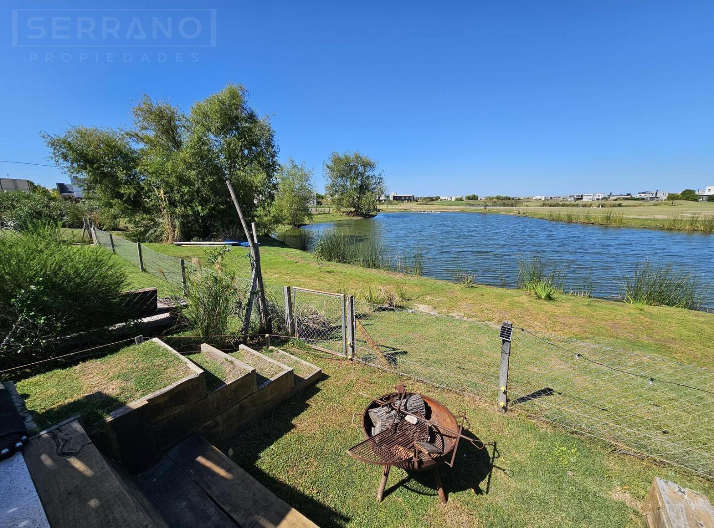 Foto de Venta casa 5 ambientes con vista al agua y al golf en el Canton, Escobar, imagen 4