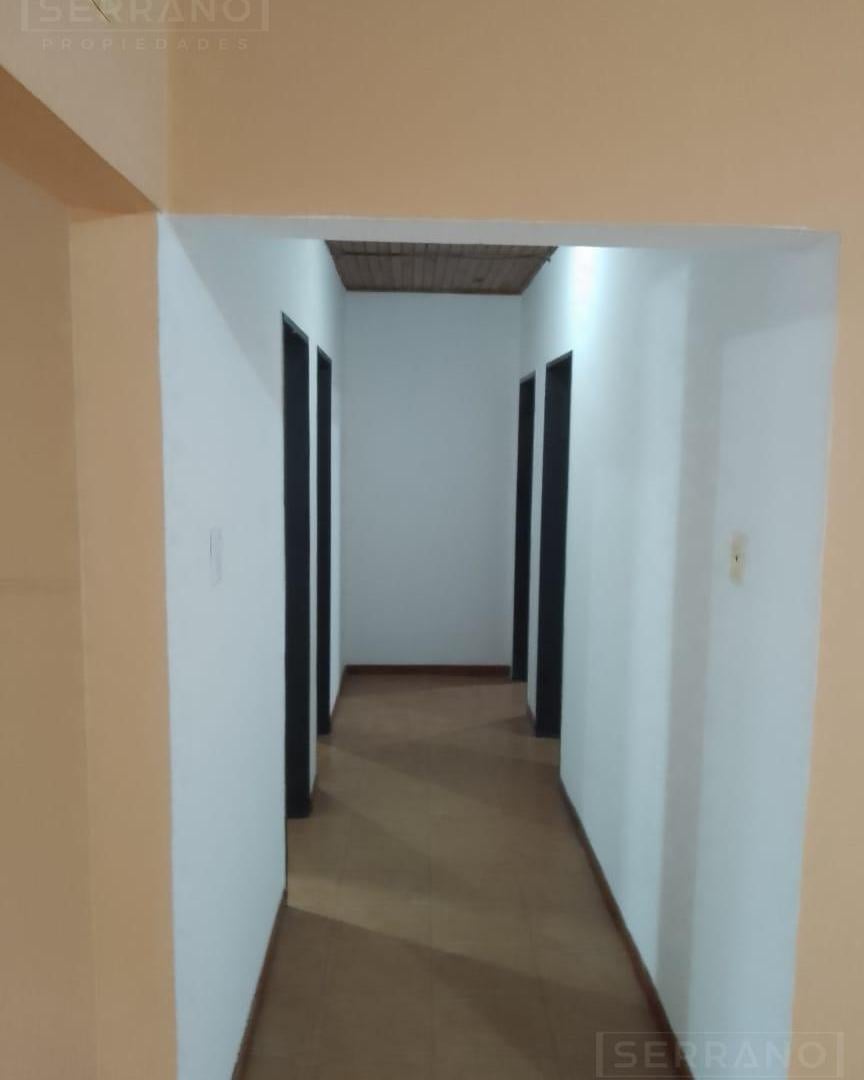 Foto de Venta casa en Baradero Centro con opcion de galpón., imagen 2