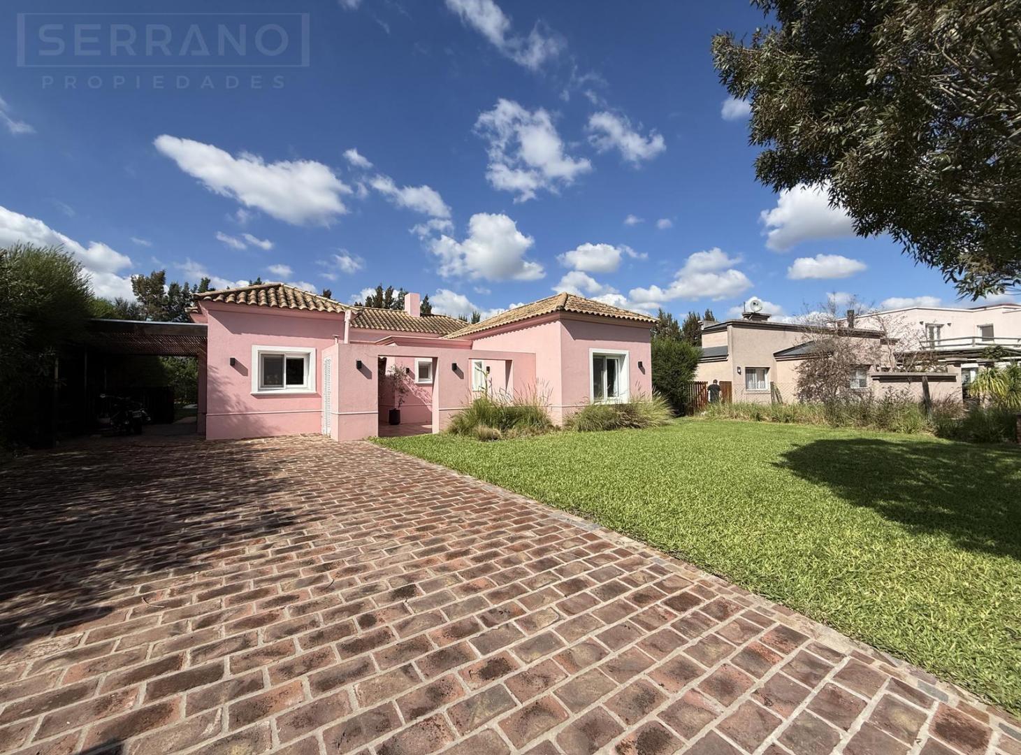 Foto de Venta Casa 4 ambientes en Santa Teresa. Apto Credito. Escritorio y, imagen 1