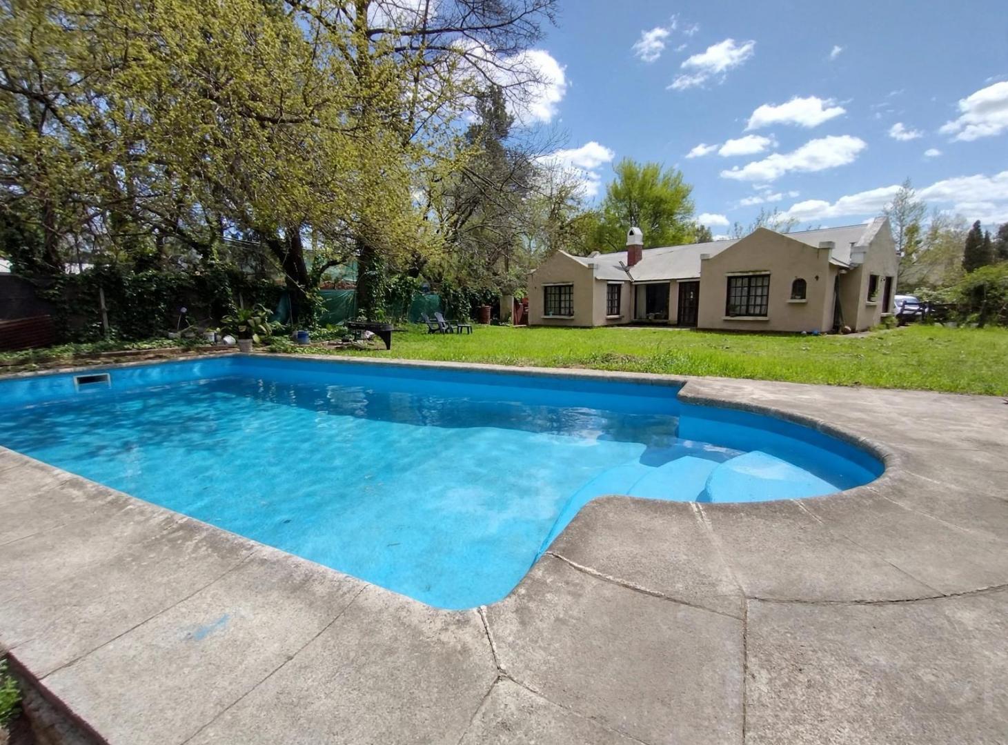 Foto de Venta. Casa 5 Ambientes. Con Pileta. Barrio Privado El Zorzal. La, imagen 1