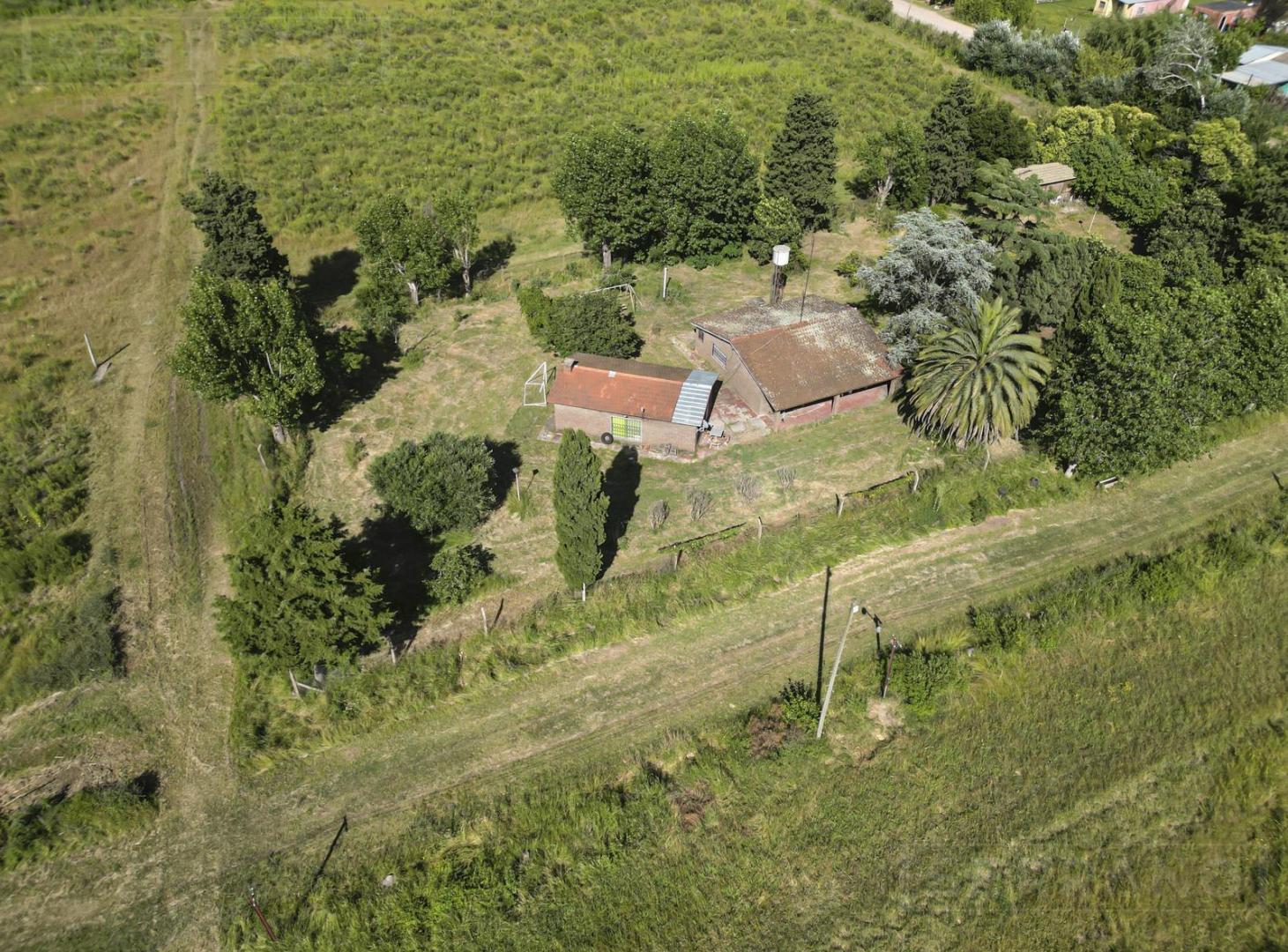 Foto de LDO. Venta Casa 4 ambientes Quincho Galpón fracción 10 hectareas Apto, imagen 3