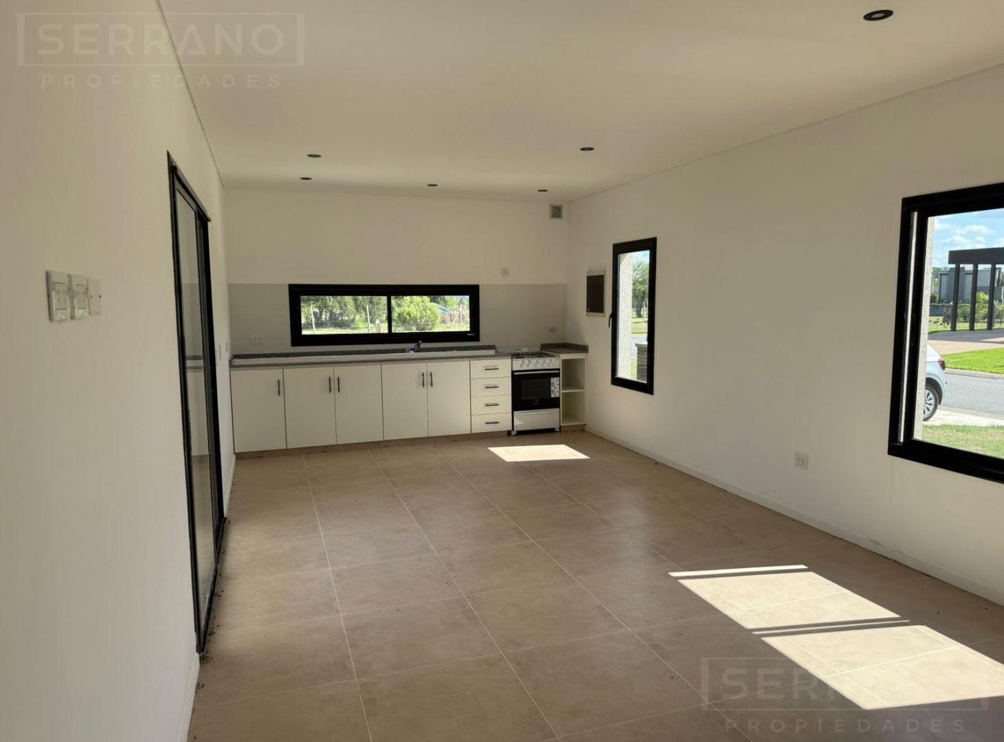 Foto de Venta Casa 4 amb. en San Sebastian Pilar - Vista al Hipico, imagen 3